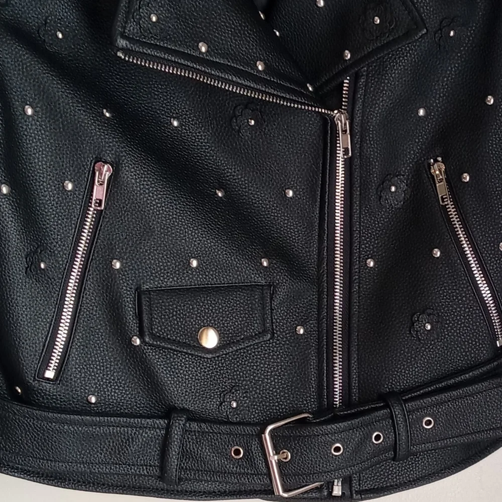 NWOT AZALEA WANG ANWAR BLACK FLOWER MOTO STUDDED JACKET SIZE S - Picture 8 of 16